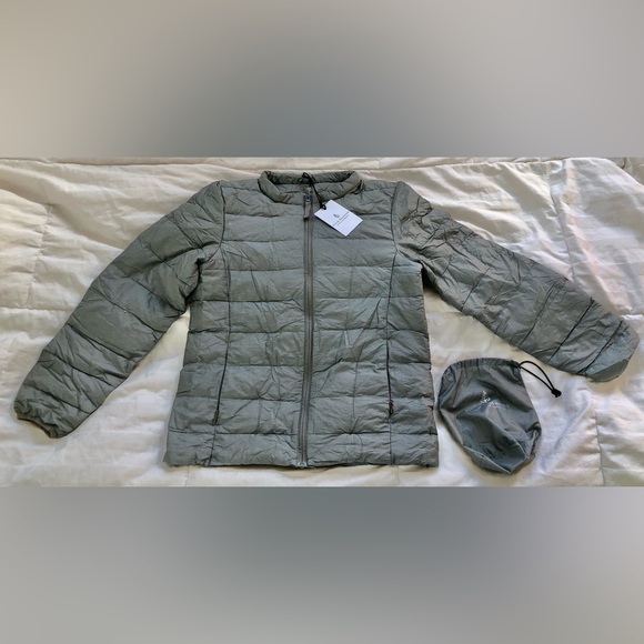 New Four Seasons Hotels womens light grey layer down packable puffer jacket S XS - Picture 1 of 8